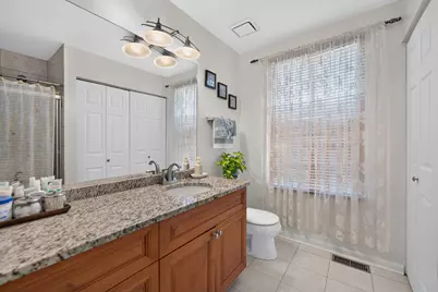 240 Iris Drive, Streamwood, IL 60107 - Photo 29
