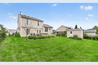 240 Iris Drive, Streamwood, IL 60107 - Photo 37