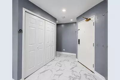 116 Gant Circle #F, Streamwood, IL 60107 - Photo 3