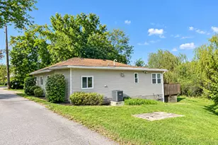 25125 W Oak Ln, Antioch, IL 60002 - Photo 9