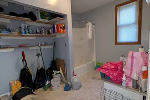 819 E Monroe St, Bloomington, IL 61701 - Photo 9