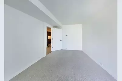 300 N State Street #3106, Chicago, IL 60654 - Photo 13