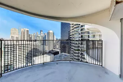 300 N State Street #3106, Chicago, IL 60654 - Photo 19