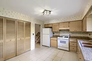 883 E Zinnia Ln, Palatine, IL 60074 - Photo 7