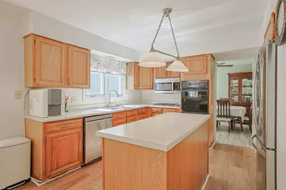 52 Darlington Drive, Hawthorn Woods, IL 60047 - Photo 5