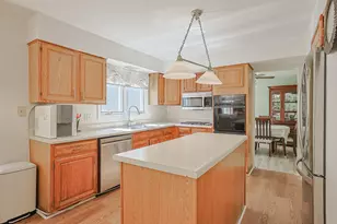 52 Darlington Dr, Hawthorn Woods, IL 60047 - Photo 5