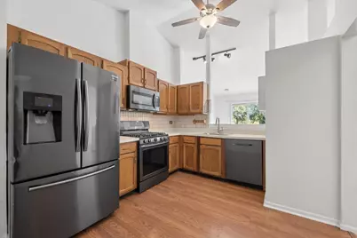 516 Lyon Drive, Buffalo Grove, IL 60089 - Photo 3