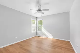 516 Lyon Dr, Buffalo Grove, IL 60089 - Photo 13