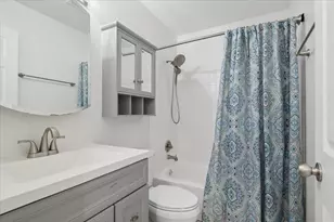 516 Lyon Dr, Buffalo Grove, IL 60089 - Photo 15