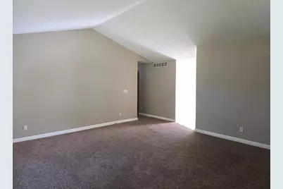 7069 Mullinshire Way, Machesney Park, IL 61115 - Photo 3