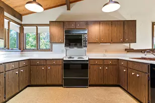 2244 Heathercliff Dr, Green Oaks, IL 60048 - Photo 11