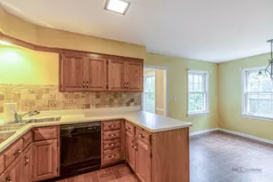 1495 Northwoods Cir, Deerfield, IL 60015 - Photo 7