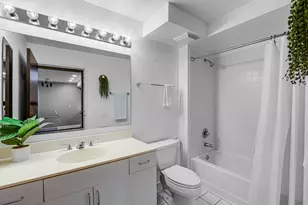 1800 Dewes St, Glenview, IL 60025 - Photo 21