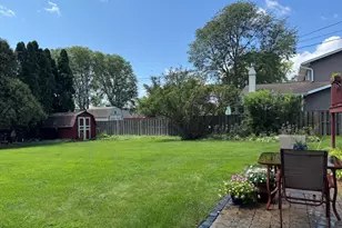 1205 E Ironwood Dr, Mount Prospect, IL 60056 - Photo 25