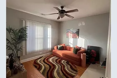 5726 N Mozart Street #2B, Chicago, IL 60659 - Photo 11