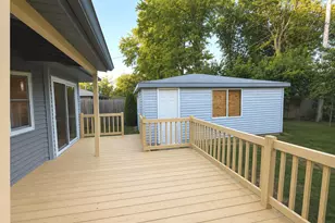47 Birch St, Carpentersville, IL 60110 - Photo 37
