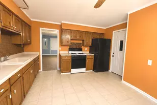 47 Birch St, Carpentersville, IL 60110 - Photo 33