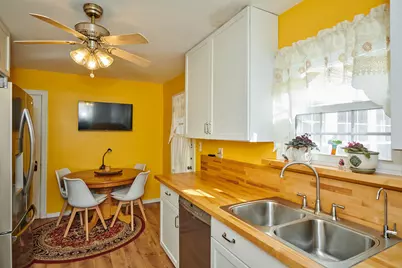 515 Preston Avenue, Elgin, IL 60120 - Photo 29