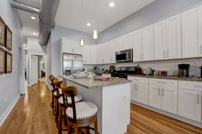 1019 W Lake Street #2, Chicago, IL 60607 - Photo 7
