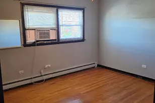 372 Yates Ave, Calumet City, IL 60409 - Photo 5