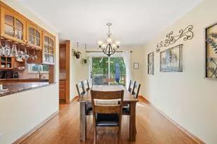 1363 E Kenilworth Ave, Palatine, IL 60074 - Photo 15