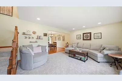 1363 E Kenilworth Avenue, Palatine, IL 60074 - Photo 11