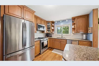 1363 E Kenilworth Avenue, Palatine, IL 60074 - Photo 13