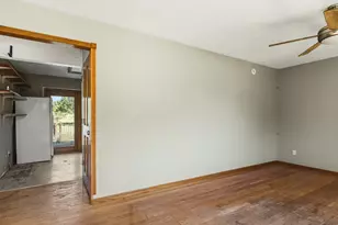 6581 Happy Acres Rd, Rockford, IL 61101 - Photo 5