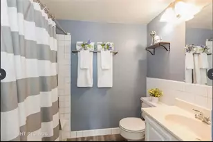 5S066 Pebblewood Ln, Naperville, IL 60563 - Photo 5