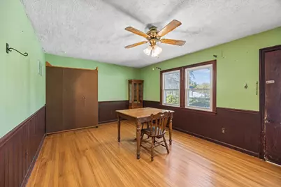 142 S Douglas Avenue, Bradley, IL 60915 - Photo 7