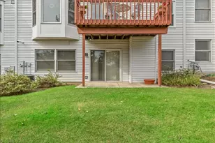 156 Spring N Ct, Carpentersville, IL 60110 - Photo 33