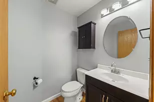 21544 Essex Dr, Crest Hill, IL 60403 - Photo 5