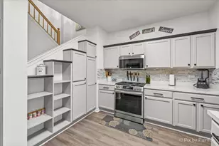 2304 Sandy Creek Dr, Algonquin, IL 60102 - Photo 15