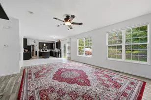 4 Claridge Ct, Bolingbrook, IL 60440 - Photo 9