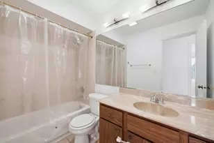 1610 Durham Ct, Darien, IL 60561 - Photo 11
