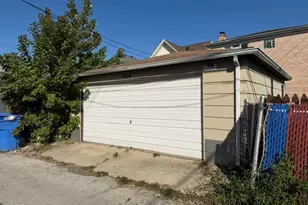 4014 N Leclaire Ave, Chicago, IL 60641 - Photo 3