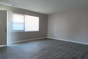 2054 219th Pl, Sauk Village, IL 60411 - Photo 3