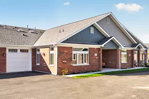 52 Kloe Ln, Sycamore, IL 60178 - Photo 1