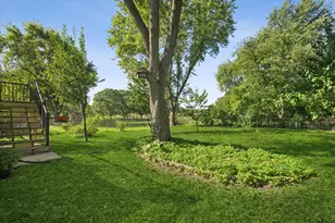 912 Cornell Ln, Schaumburg, IL 60193 - Photo 17