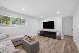 912 Cornell Ln, Schaumburg, IL 60193 - Photo 11