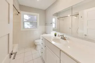 1000 E Ardyce Ln, Mount Prospect, IL 60056 - Photo 9