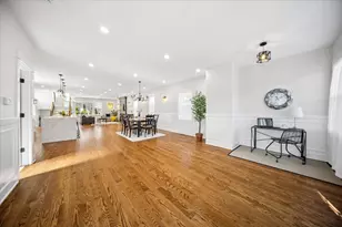 7048 26th Pkwy, Berwyn, IL 60402 - Photo 11