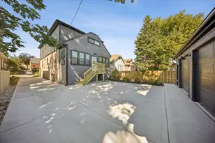 7048 26th Pkwy, Berwyn, IL 60402 - Photo 33