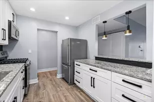 5001 Carriage Way Dr, Rolling Meadows, IL 60008 - Photo 11
