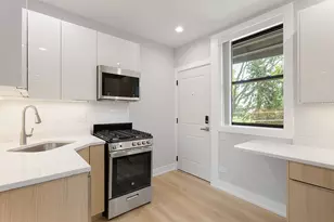 1550 W Juneway Terrace, Chicago, IL 60626 - Photo 3