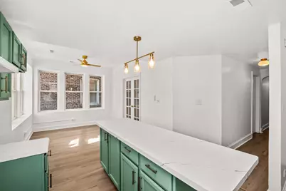 7012 S Paxton Avenue #2N, Chicago, IL 60649 - Photo 5