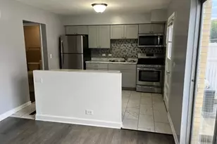 952 N Virginia Ln, Elmhurst, IL 60126 - Photo 3