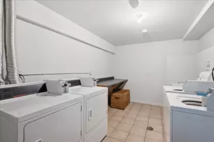 10154 Hartford Ct, Schiller Park, IL 60176 - Photo 15