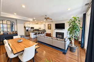 2052 W Belmont Ave, Chicago, IL 60618 - Photo 3