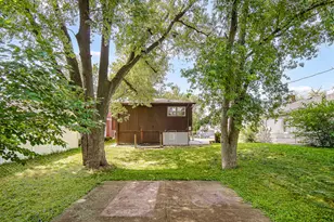 2816 Tennyson Pl, Hazel Crest, IL 60429 - Photo 3